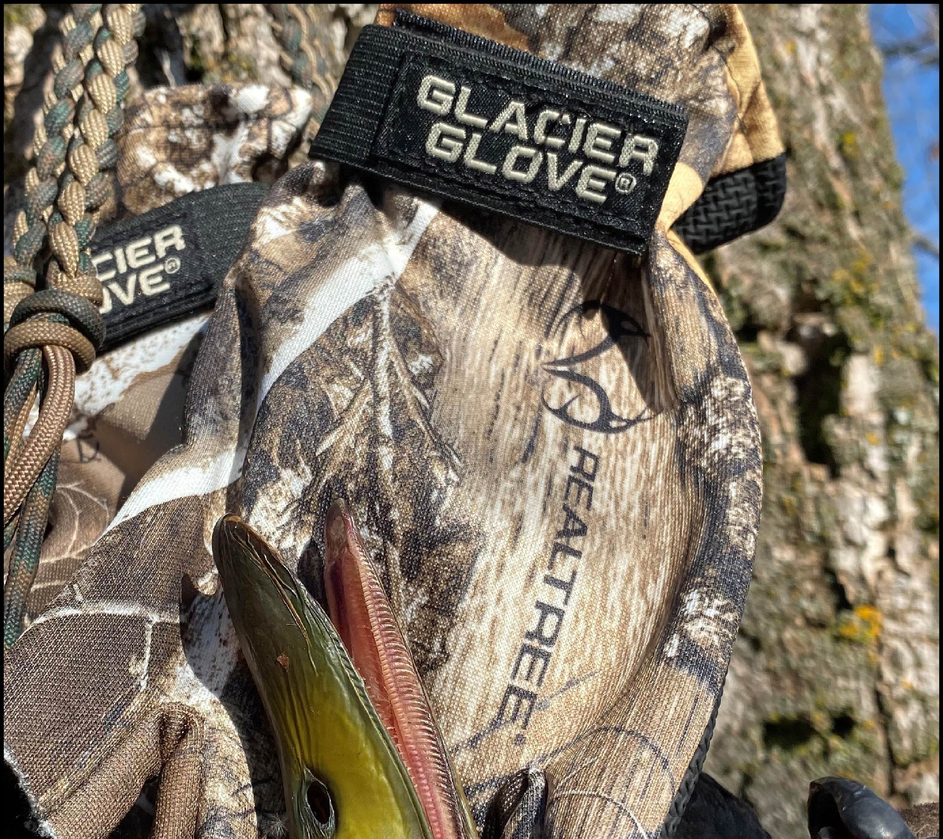 The Alaska River Glove is our best-selling fingerless glove. It provides the most versatile protection during cold and wet outdoor activities without giving up dexterity.
