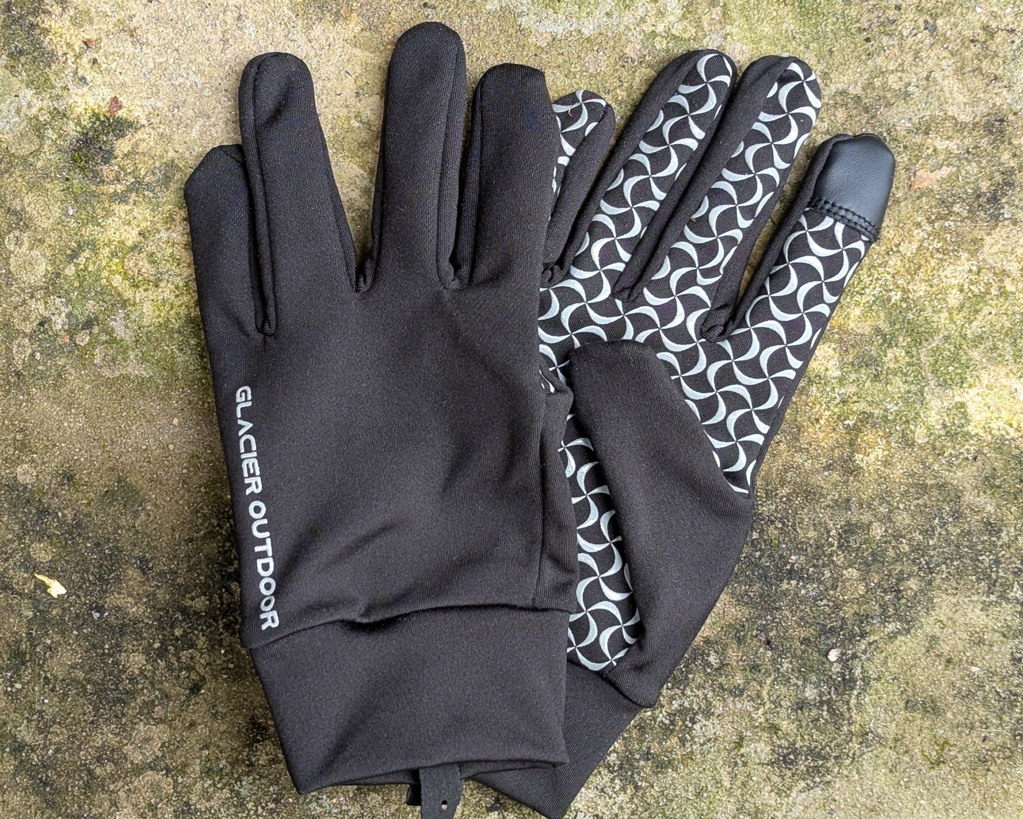 Glacier’s New Ultra-Stretch Liner Glove: A Lightweight Layer for All Seasons
