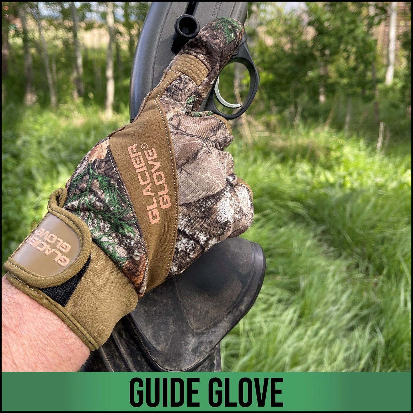 Featuring the Realtree EDGE HD pattern, the Guide Glove is designed with a focus on protection and performance. Its durability and functionality combined with dexterity and comfort makes this glove the perfect choice for rugged outdoor environments.